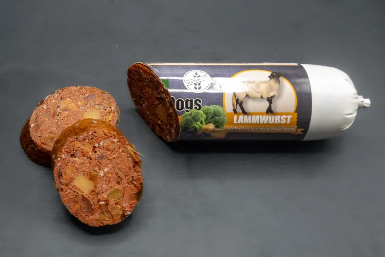 MyMenue4Dogs Lammwurst mit Brokkoli, Kartoffeln & Heidelbeeren