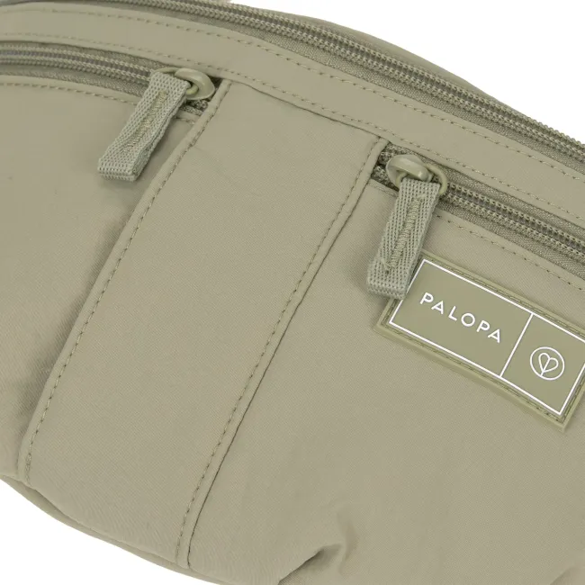 Preview: PALOPA Leckerlibeutel Crinkled Emma Pale Olive – Stylische 3-in-1 Gassitasche