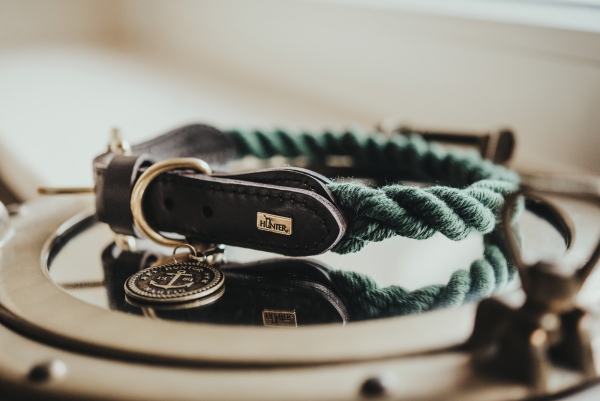 Halsband List oliv